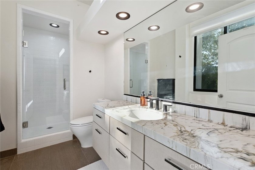 4372 Park Vicente - photo 31