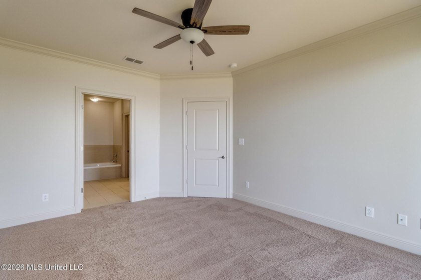 Bright and tranquil bayfront condo featuring 2 bedrooms and 2 - photo 15