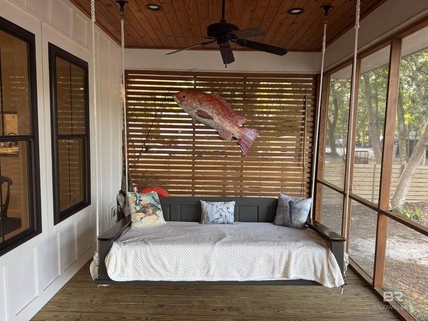 2022, Custom Built, Charming Waterfront Cottage, Gold Fortified - photo 19