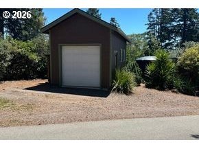 This newer 2bdrm 2 bath with study is tucked into a beautiful 1 - photo 28