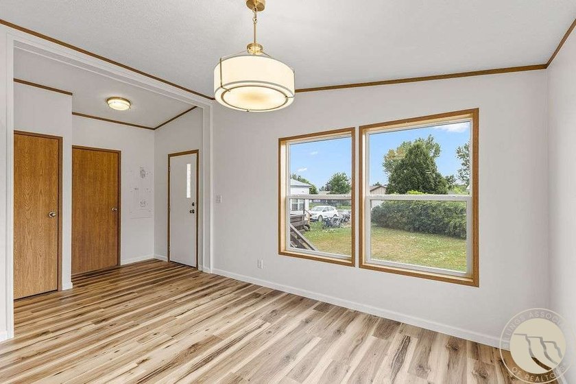 Enjoy the space and value of small-town living! This spacious - photo 9