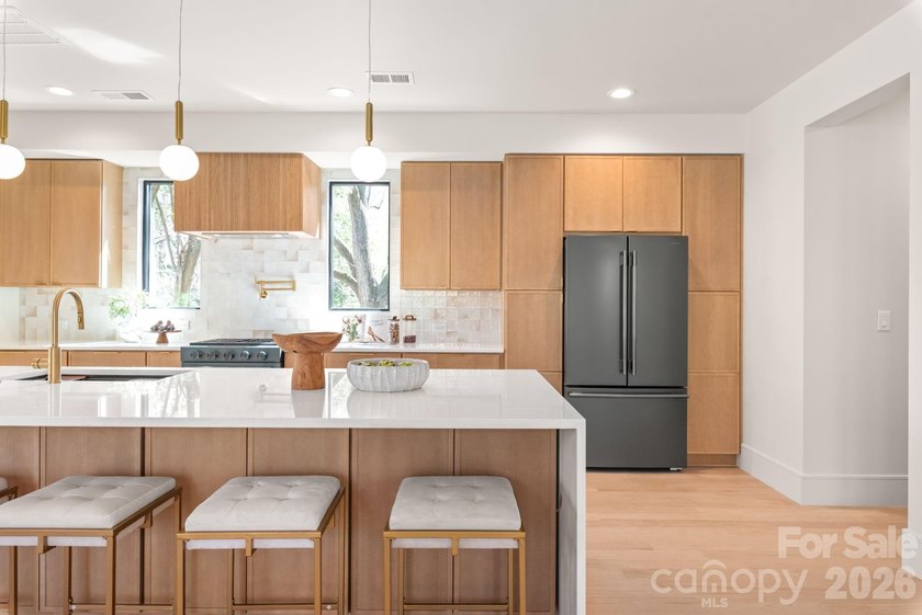 Welcome to 1814 Logie Avenue, a thoughtfully designed NEW - photo 7