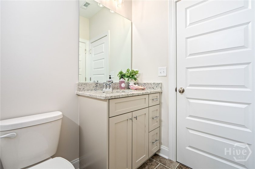 Elegant, like-new home in highly desirable Oconee County - photo 25