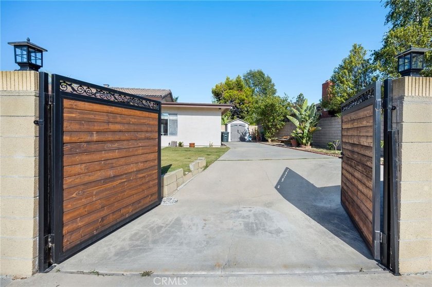 Welcome to 1099 Salinas Ave, a beautifully maintained - photo 38