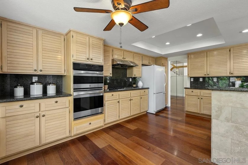 Exceptional 4 BR + Loft (11.8 x 10.8)/3 FULL BA home w/ - photo 13