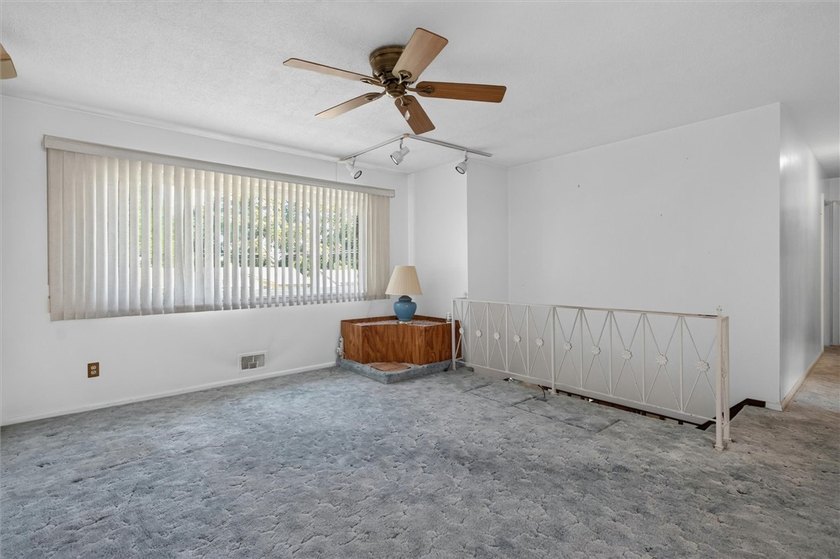 Welcome to this comfortable raised ranch in a very convenient - photo 14