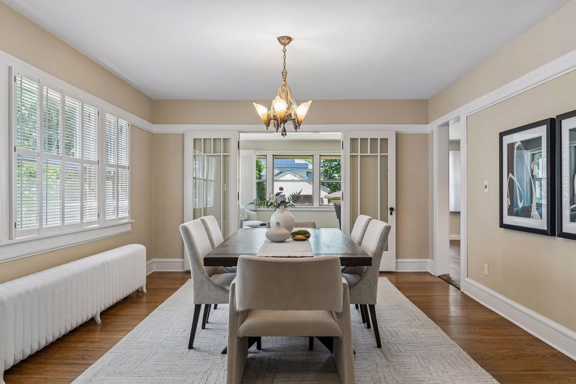 Discover the endless charm of this beautifully preserved 1923 - photo 20