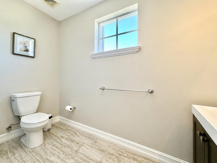Immaculately Maintained, Like-New 3-Story Townhome In Atlantic - photo 22