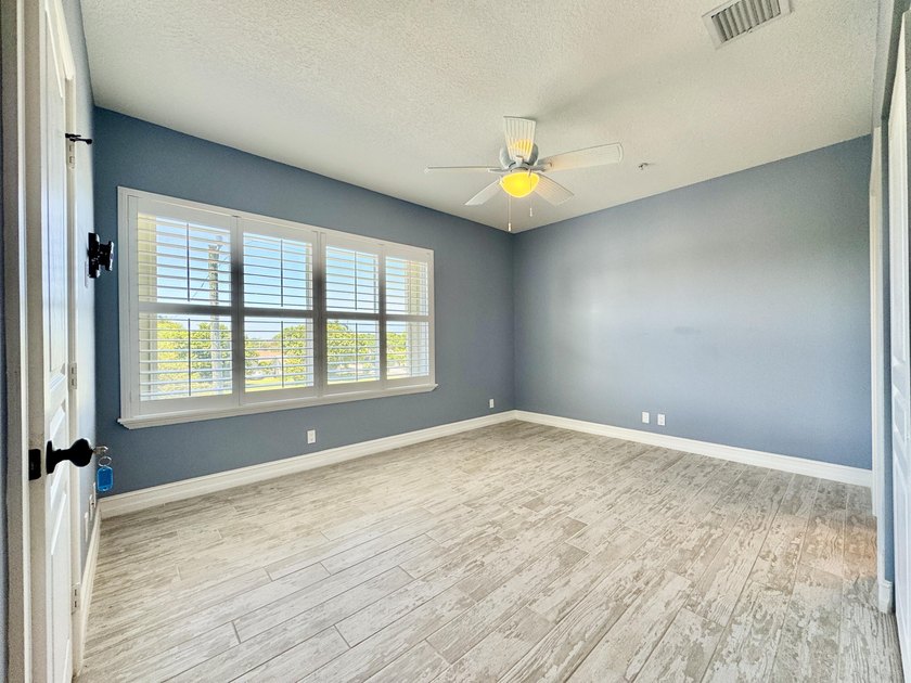 Immaculately Maintained, Like-New 3-Story Townhome In Atlantic - photo 23
