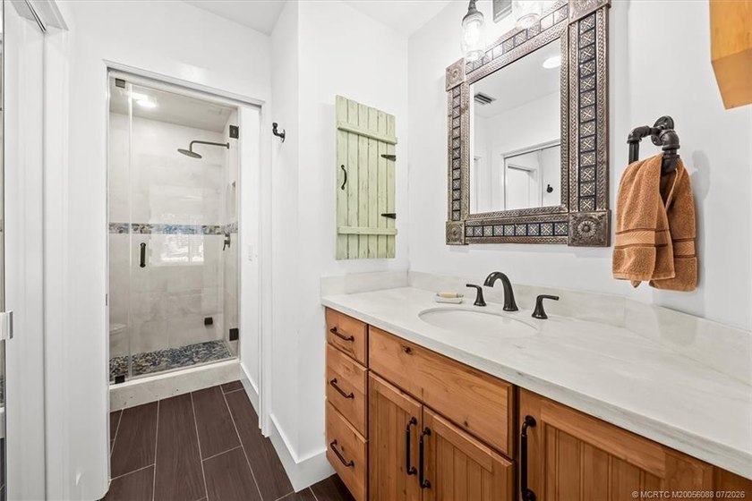 Luxury Living in Harbour Ridge Country Club! Renovated and - photo 30