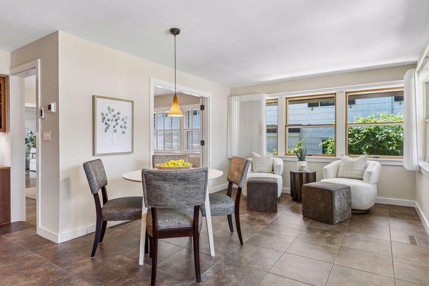 Discover the endless charm of this beautifully preserved 1923 - photo 30