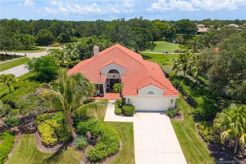 Luxury Living in Harbour Ridge Country Club! Renovated and - photo 47