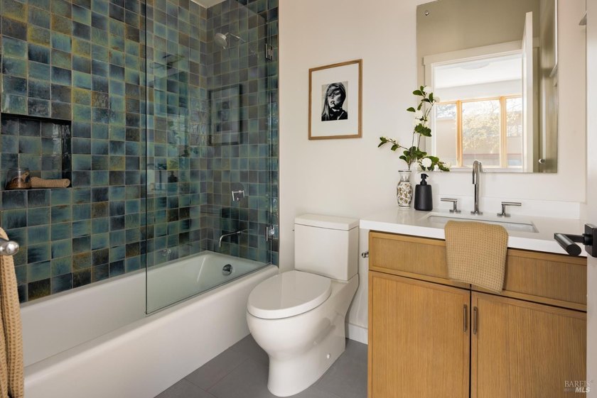 Welcome to 709 C Street - a light-filled, new construction - photo 9