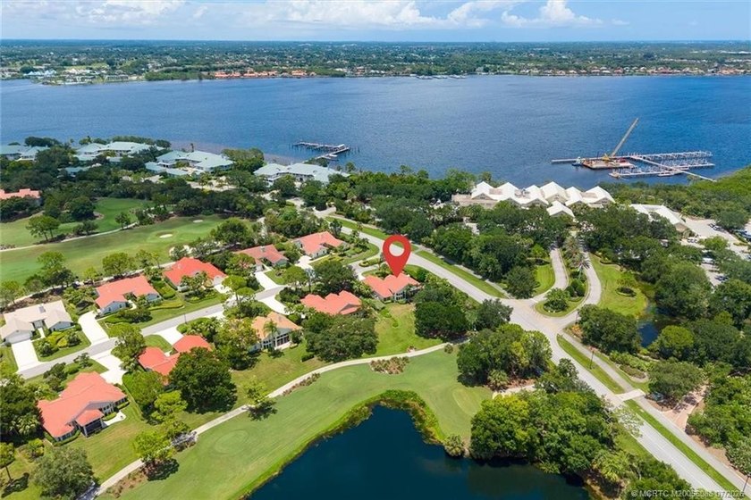 Luxury Living in Harbour Ridge Country Club! Renovated and - photo 49
