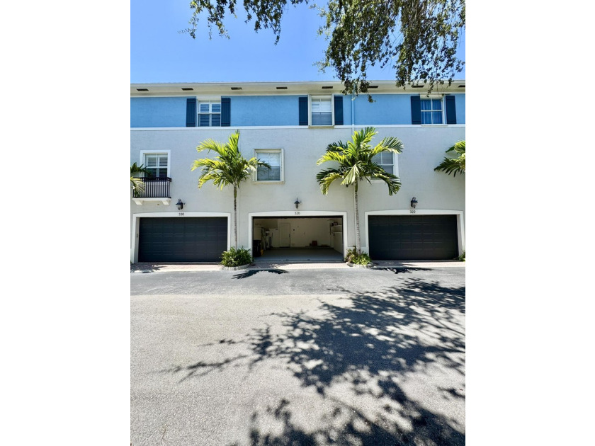 Immaculately Maintained, Like-New 3-Story Townhome In Atlantic - photo 49