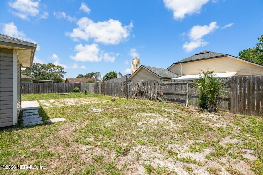 Welcome home to this beautifully updated, move-in ready - photo 50