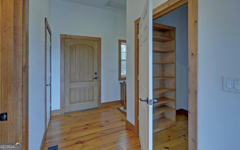 Step into this 3-bedroom, 3.5-bath mountain retreat in scenic - photo 9
