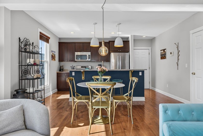 Perched in Portland's coveted East End, this beautifully - photo 3