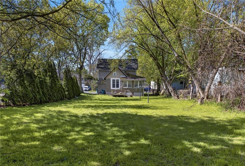 This beautiful home is nestled on a quiet dead-end street, this - photo 6