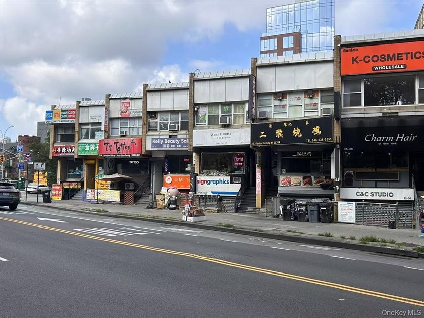 excellent investment property in Downtown flushing, total of 3 - photo 2