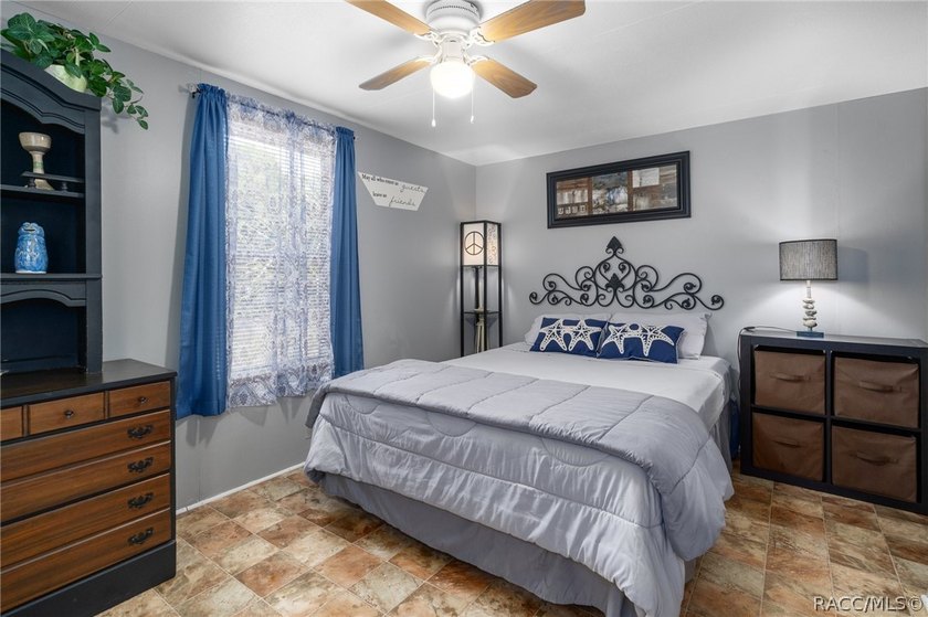 Welcome home to this charming 3-bedroom, 2-bathroom double wide - photo 25