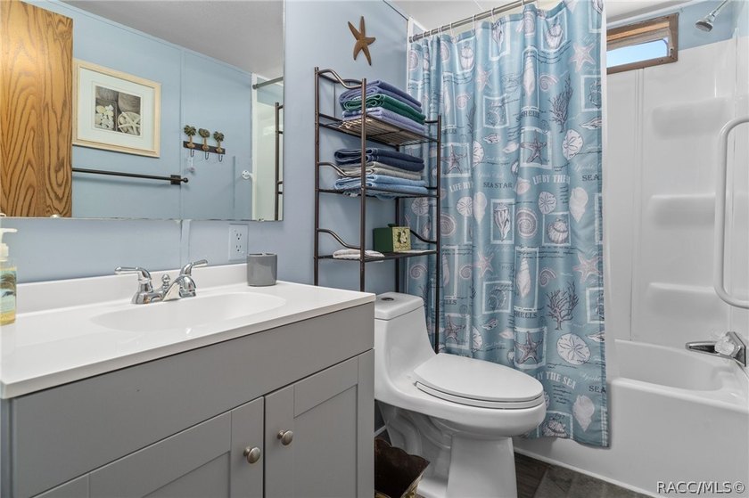 Welcome home to this charming 3-bedroom, 2-bathroom double wide - photo 27