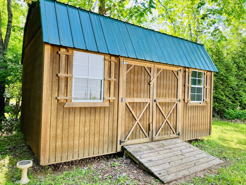 ATTENTION LAKE LOVERS - FAMILY COMPOUND OR  - 2 UNITS ON 1 SOLD - photo 44