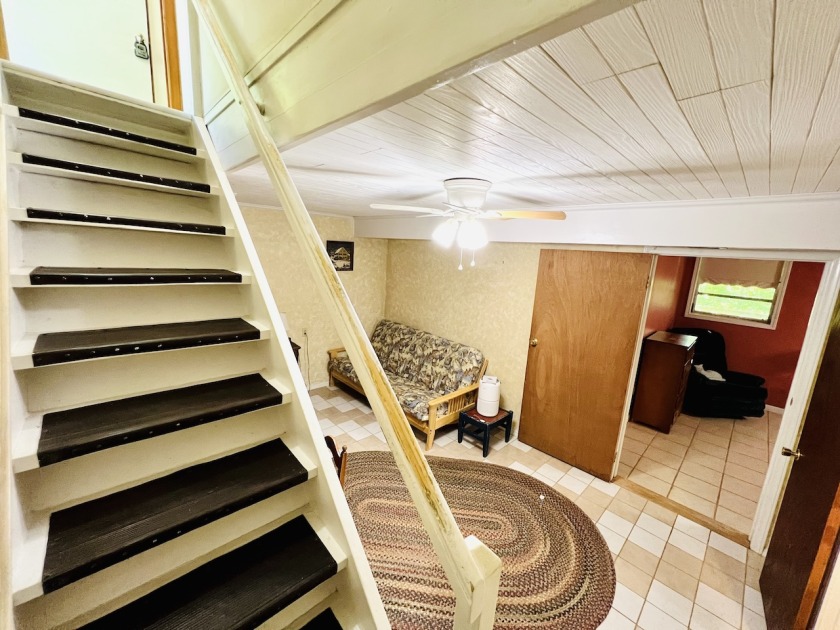 ATTENTION LAKE LOVERS - FAMILY COMPOUND OR  - 2 UNITS ON 1 SOLD - photo 27