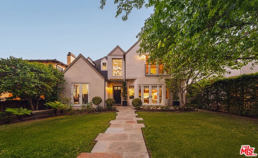 North of Montana, this 6-bedroom, 3.5-bath residence blends - photo 2