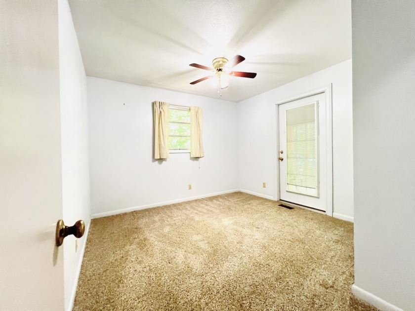 ATTENTION LAKE LOVERS - FAMILY COMPOUND OR  - 2 UNITS ON 1 SOLD - photo 25