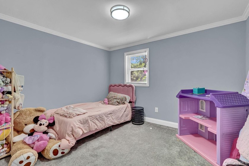 Location, Location, Location! This updated 4 bedroom, 3 bath - photo 21