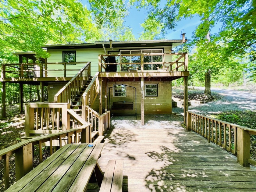 ATTENTION LAKE LOVERS - FAMILY COMPOUND OR  - 2 UNITS ON 1 SOLD - photo 33
