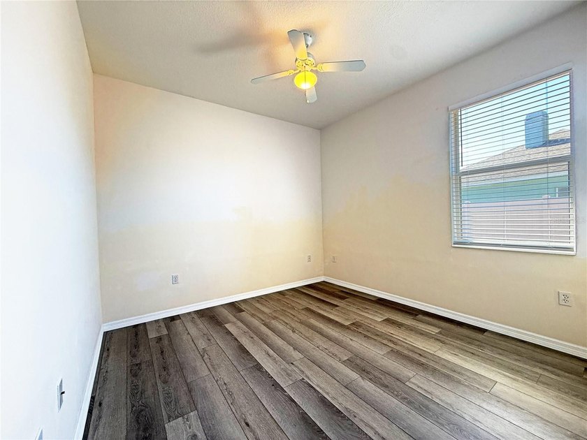 4 bed | 3 bath | 3 car garage - and genuinely move-in ready - photo 31