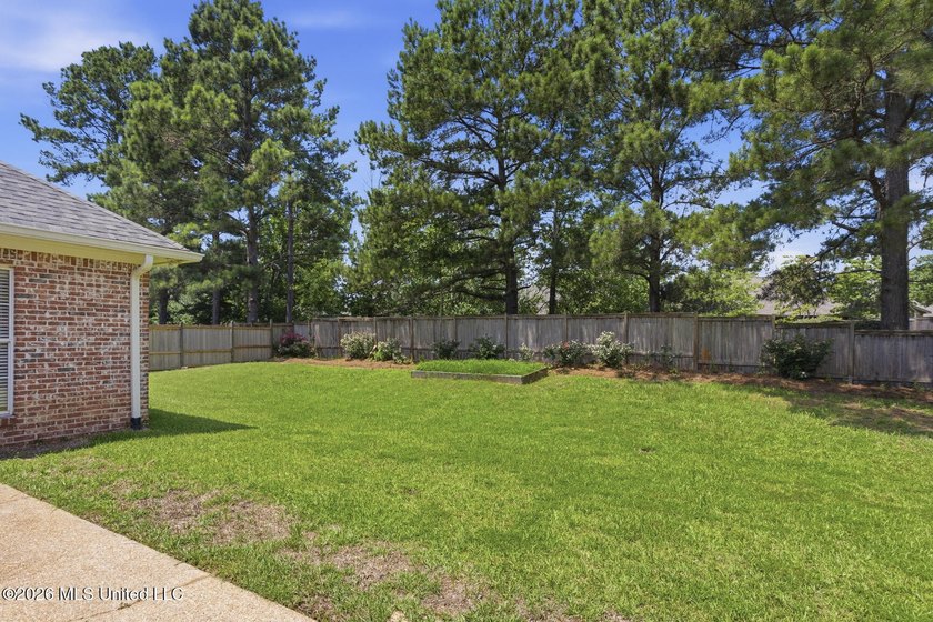 NEW ROOF -2026! An assumable VA loan may be available to - photo 29