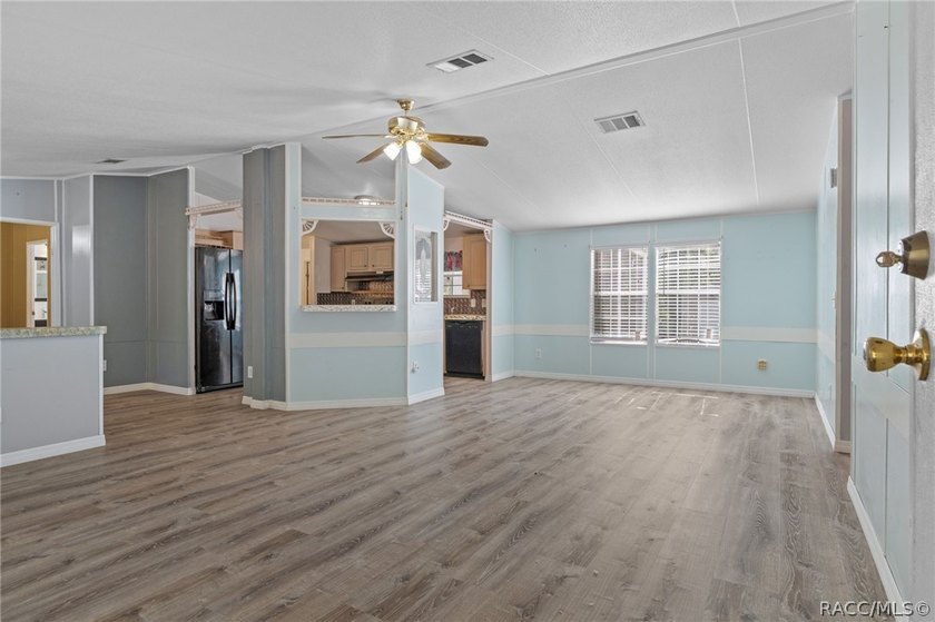 Freedom awaits at this 3-bedroom, 2-bath Fleetwood manufactured - photo 13