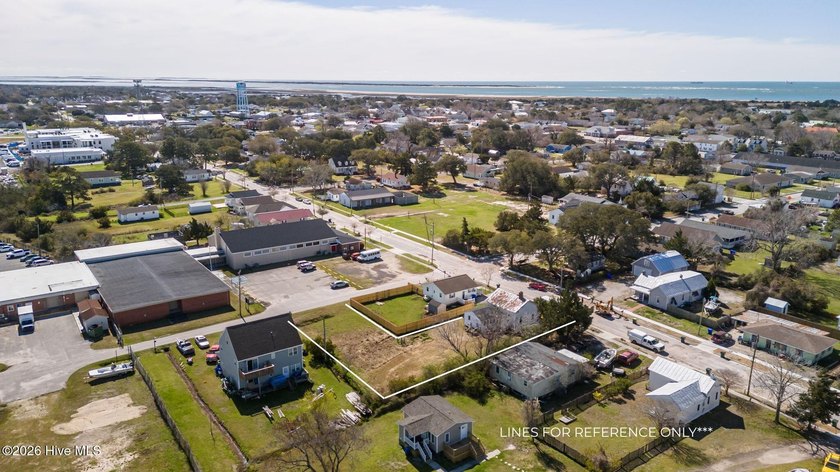 Opportunity awaits in the heart of historic Beaufort. Located - photo 3