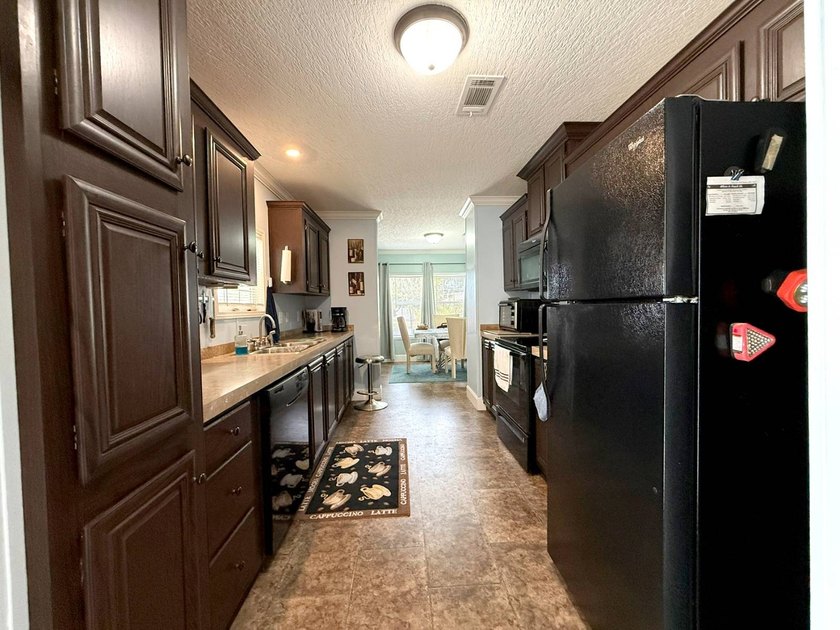 Welcome to 107 Holland Street in the highly desirable Colony - photo 9