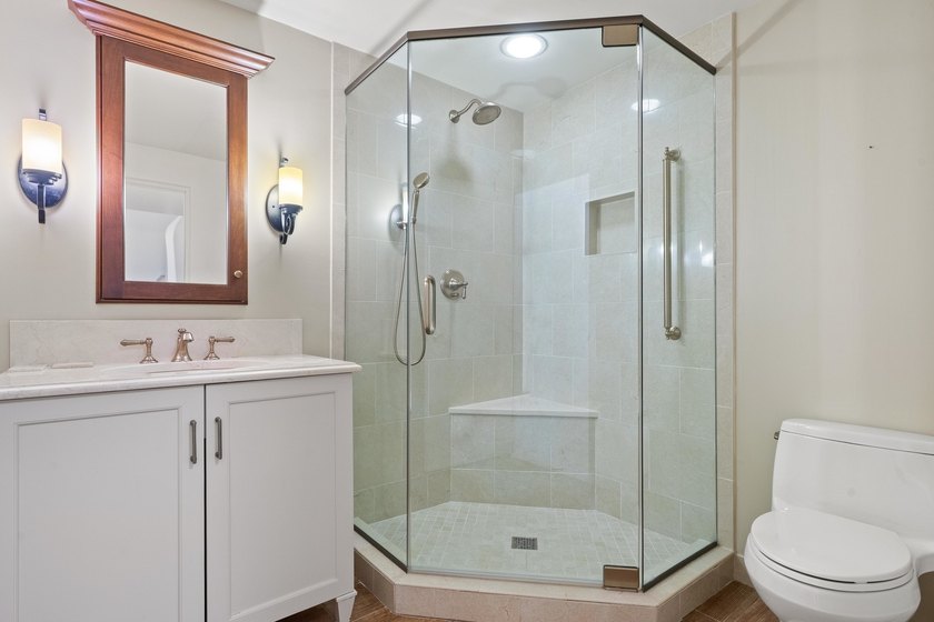 Exceptional one-of-a-kind ranch-style home offering over 8,000 - photo 25