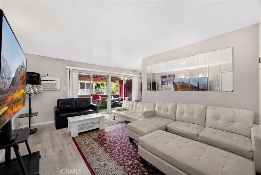 Welcome to this charming top floor 1 bedroom, 1 bath own your - photo 10