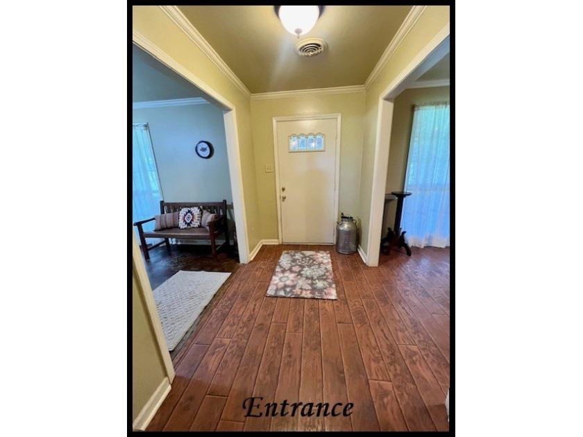 NEW PRICE IMPROVEMENT! Looking for a spacious single-level home - photo 6