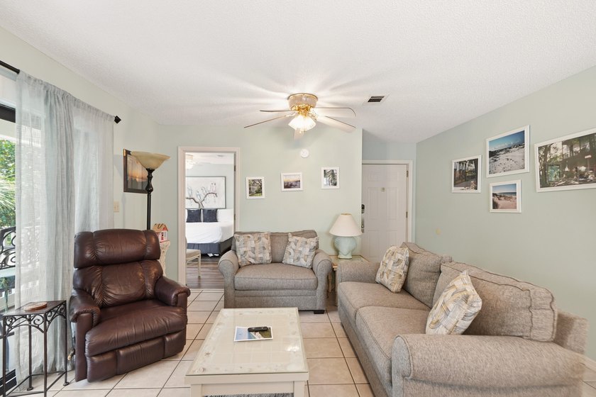 Amazing opportunity to own a 3-bedroom condo in the sought-after - photo 15