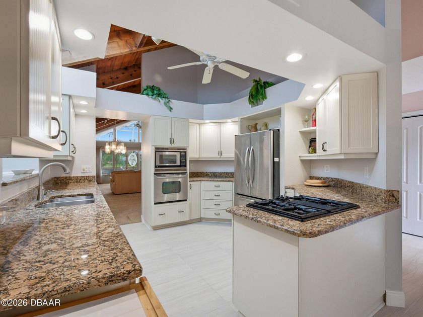 This home is located on a quiet cul-de-sac in The Meadows area - photo 19