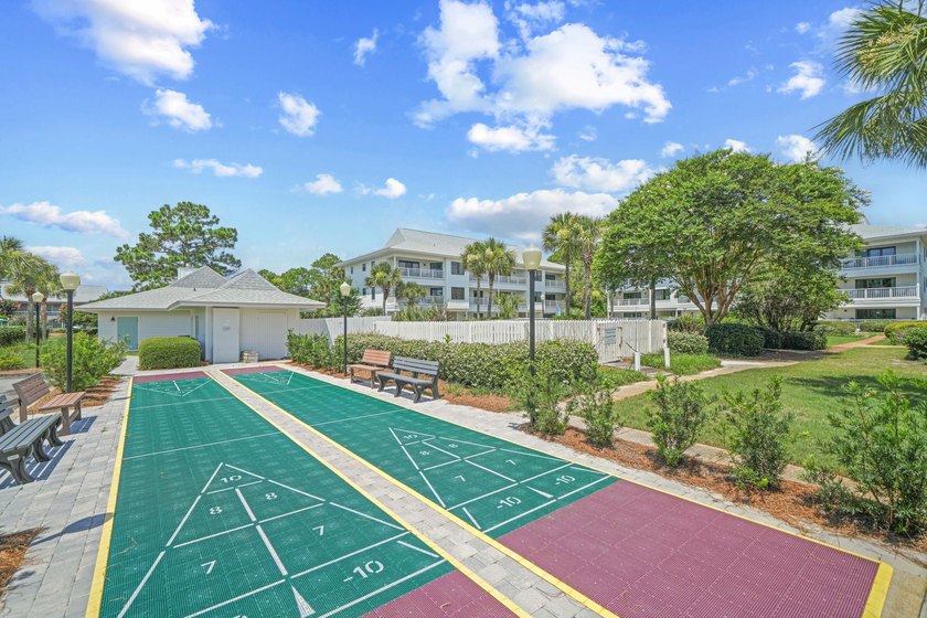 Amazing opportunity to own a 3-bedroom condo in the sought-after - photo 37