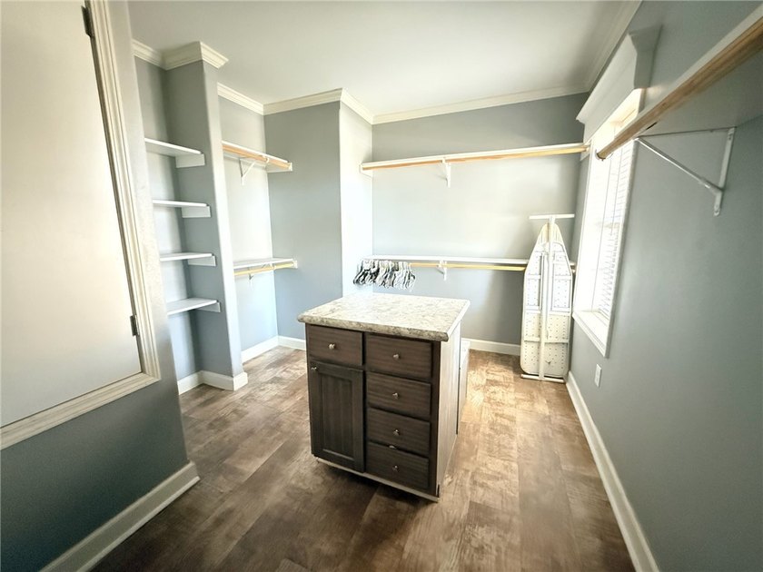 Charming 3-bedroom, 2-bath modular home on nearly a half-acre in - photo 11
