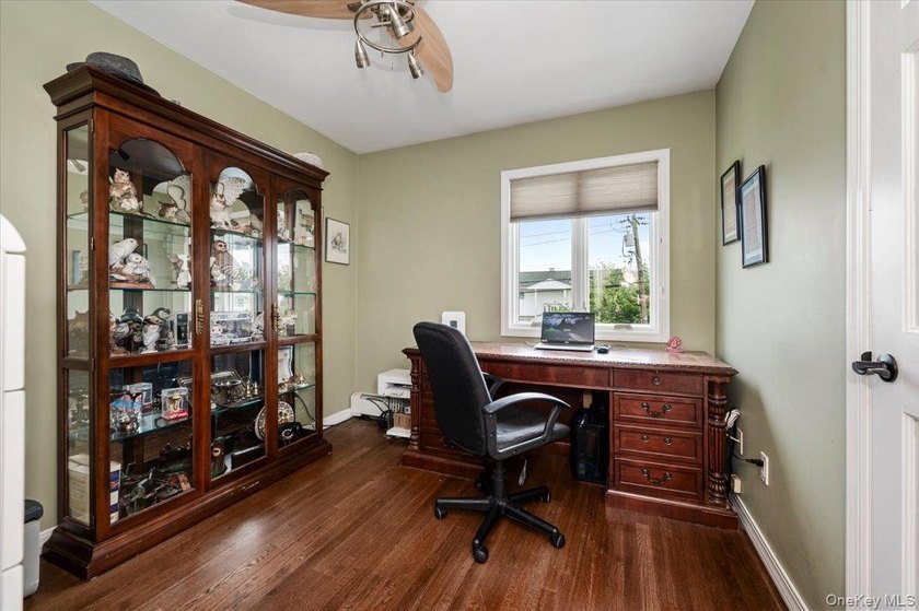 Located in the exclusive Madison section of Oceanside, this - photo 12