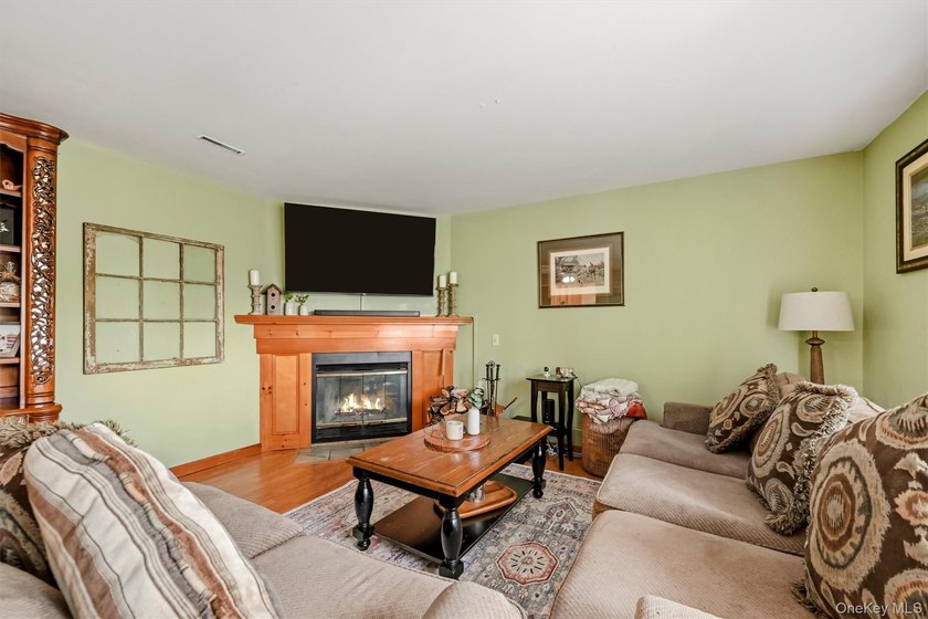 Welcome to easy living in one of Orange County's most - photo 12