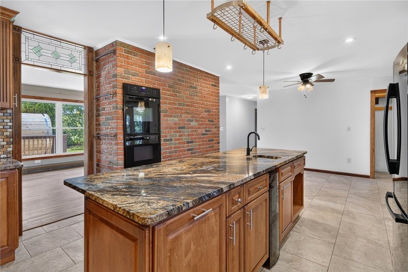 It's rare to find a home that offers this much versatility - photo 13