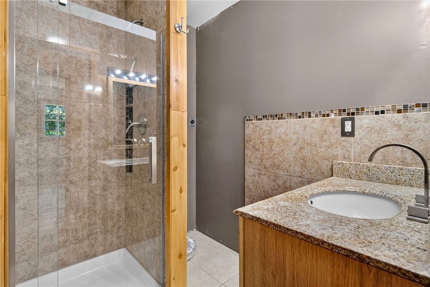 It's rare to find a home that offers this much versatility - photo 18