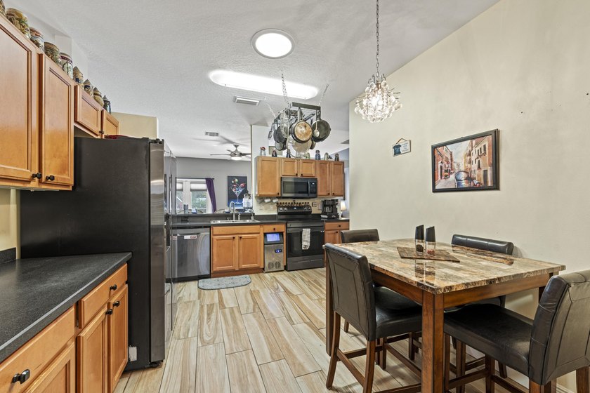 Your Florida Home Awaits! This beautiful concrete block - photo 18