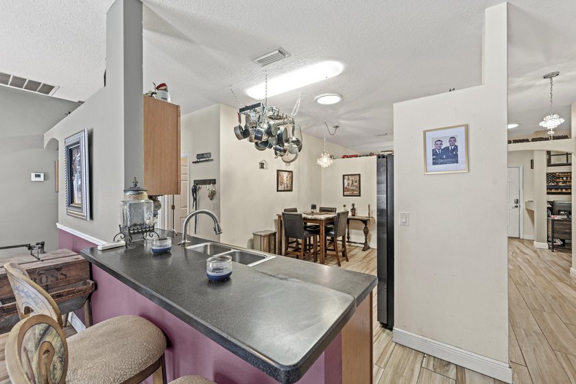 Your Florida Home Awaits! This beautiful concrete block - photo 19
